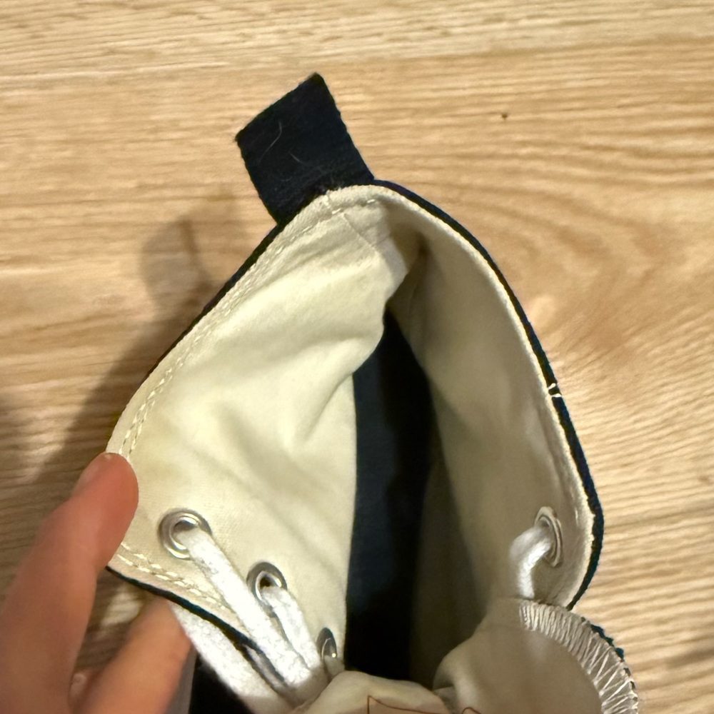 Black and White Converse High-Top Run Star Hike Sneakers- Like New - Picture 9 of 13